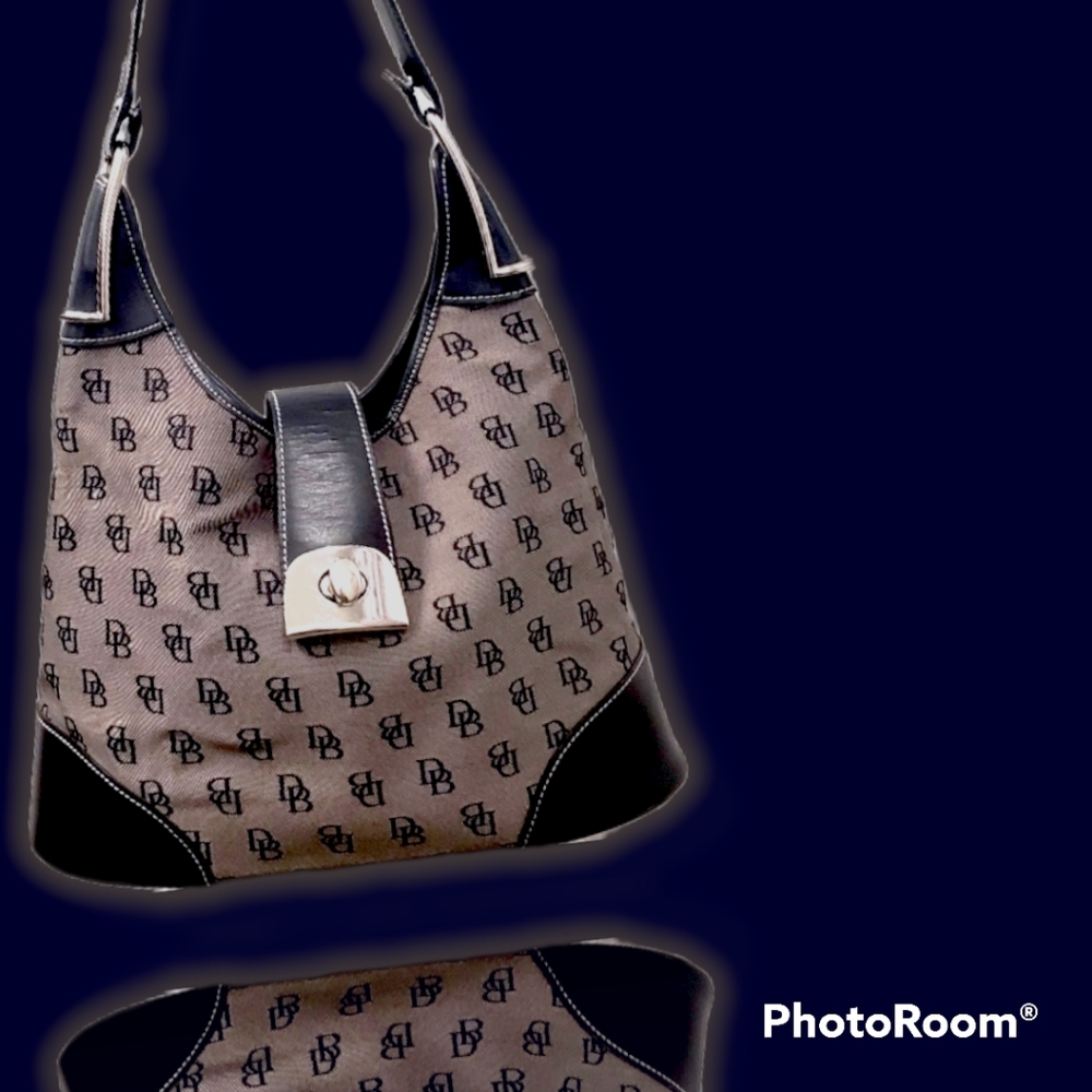 Dooney & Bourke Bag